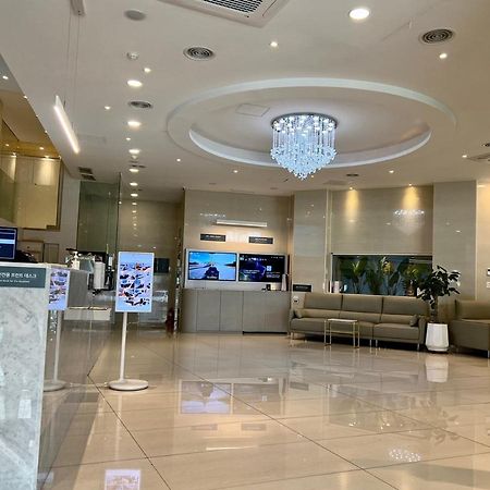 Seomyeon Ib Hotel Busan Buitenkant foto