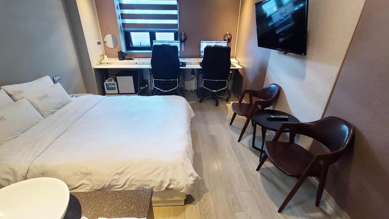 Seomyeon Ib Hotel Busan Buitenkant foto