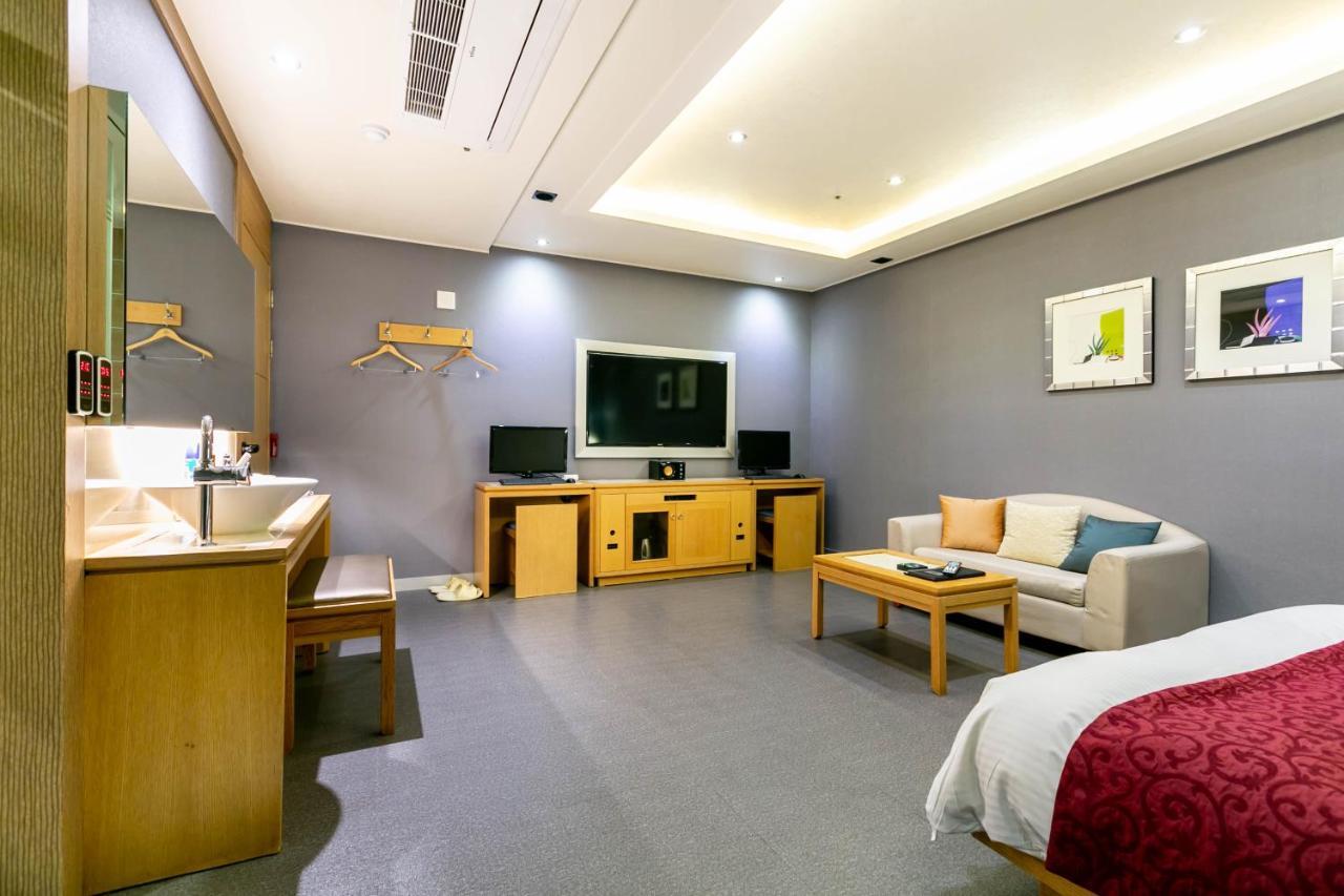 Seomyeon Ib Hotel Busan Buitenkant foto