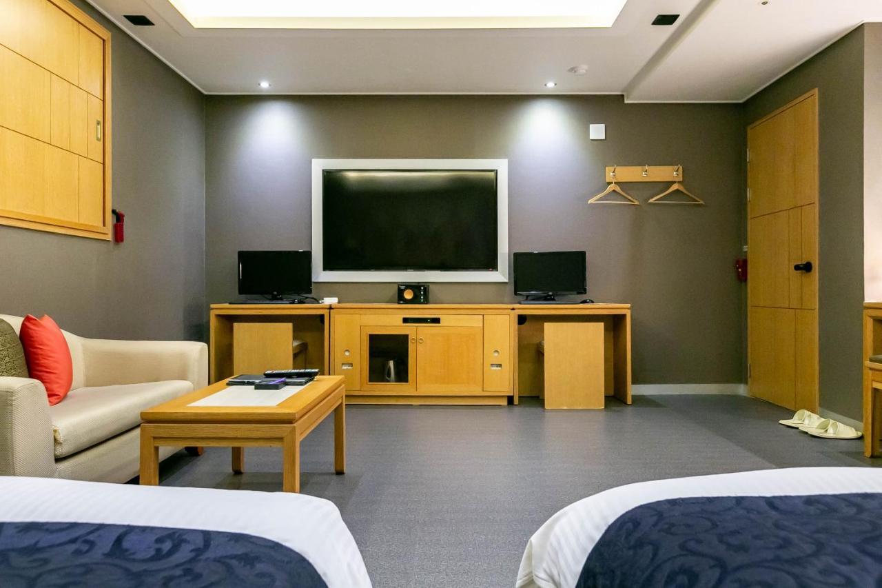 Seomyeon Ib Hotel Busan Buitenkant foto